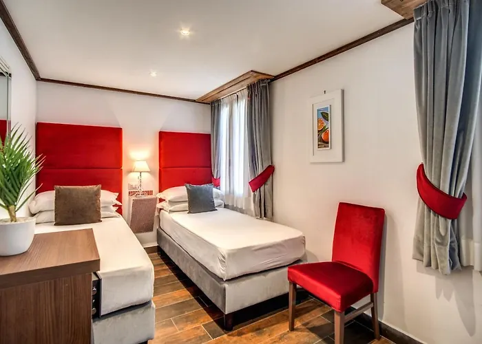 Piazza Di Spagna Comfort 3*