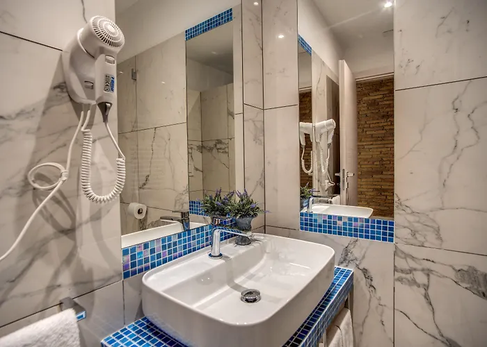 Piazza Di Spagna Comfort רומא