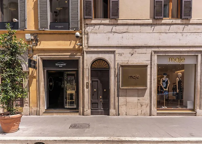 Piazza Di Spagna Comfort Konukevi 3*